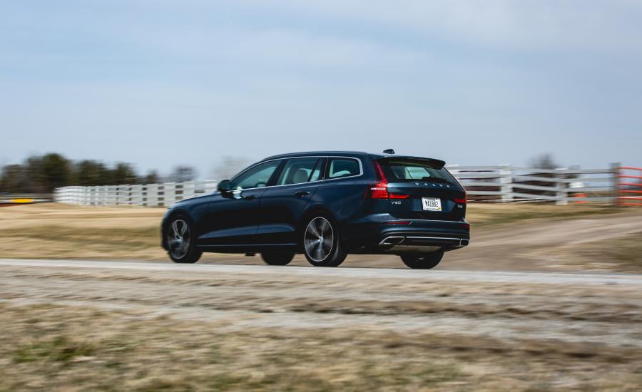  Volvo V60 T6 Inscription 2018 года  (NA) (фото 5 из 27)